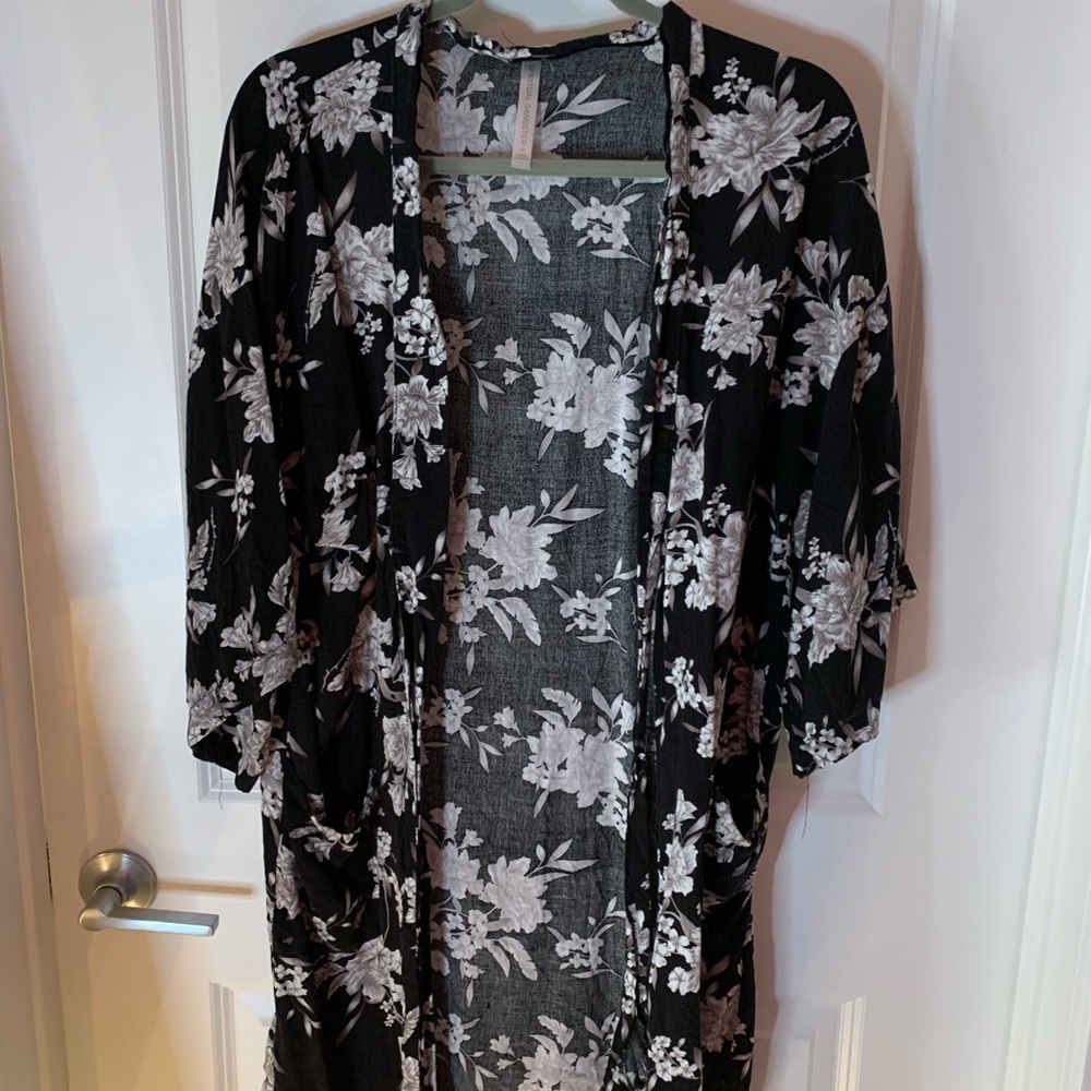 Size S kimono cardigan, worn once, soft material